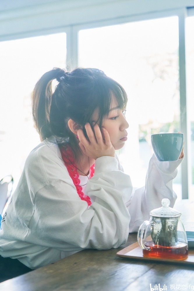 夢乃在線，虛擬世界的無限探索之旅