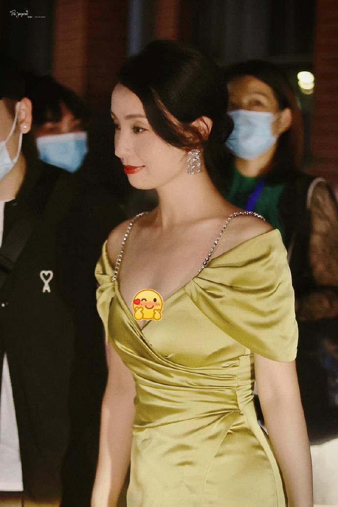 傲骨賢妻在線，現(xiàn)代女性的力量與智慧展現(xiàn)