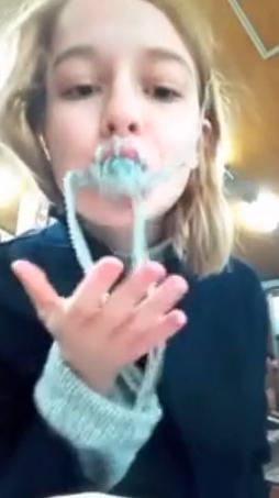 虞姍